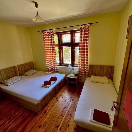 Hostel Mostel Велико-Тырново Экстерьер фото