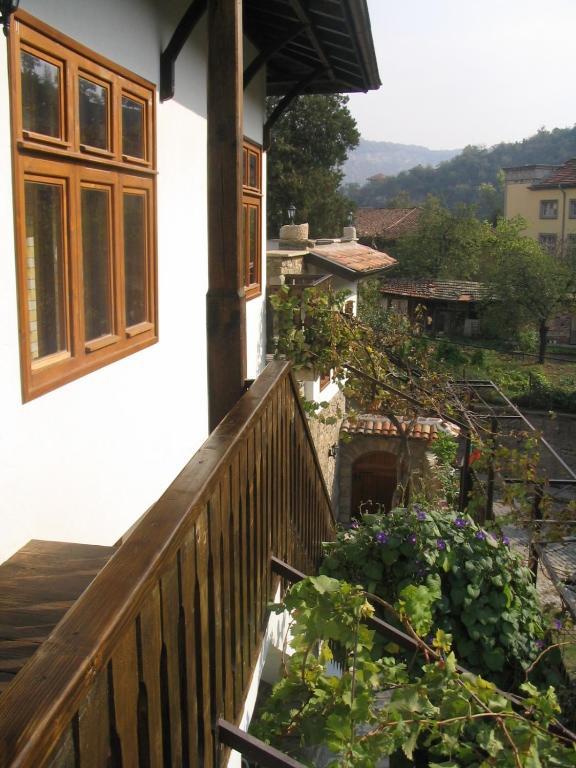 Hostel Mostel Велико-Тырново Экстерьер фото